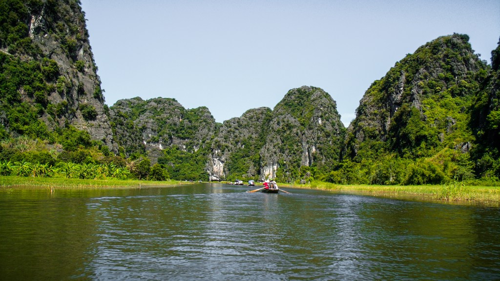 Hanoi and the towers of Tam Coc