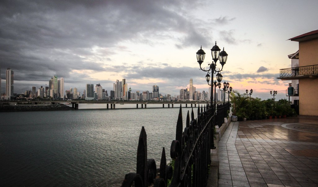 Panama City and the Panama Canal by&nbsp;railway
